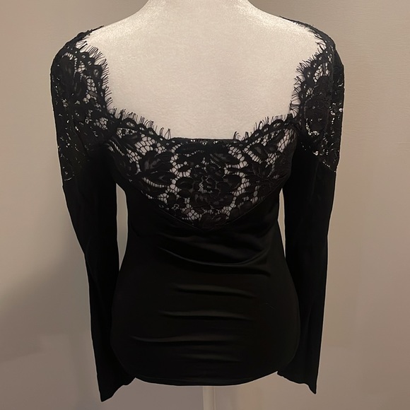 SHEIN lace accent top - Picture 2 of 4